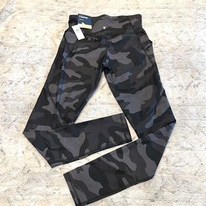 Old Navy, high-rise leggings for girls.